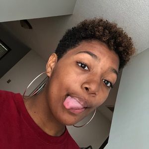 Meet your Posher, Micah